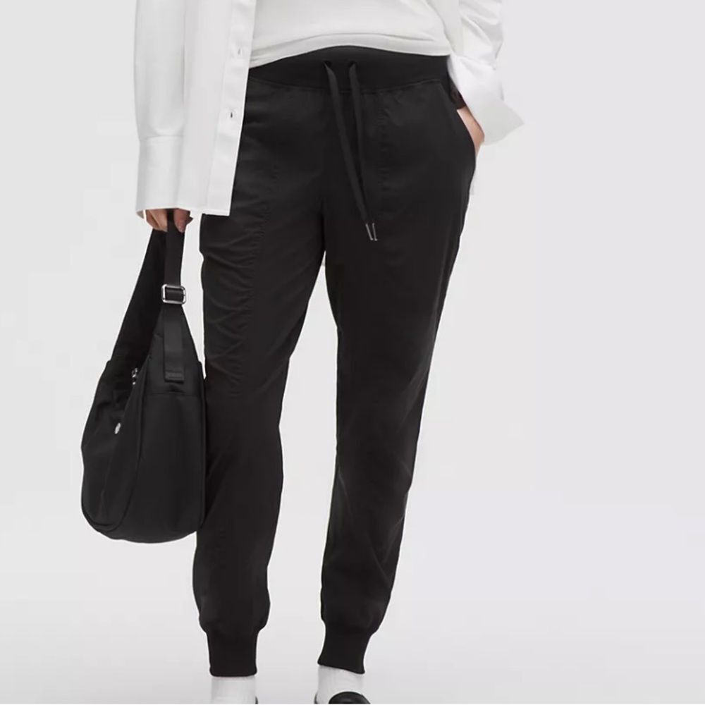 Lululemon Dance Studio Mid-Rise Jogger Black